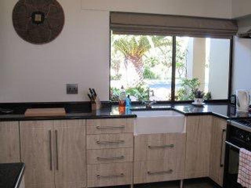 To Let 3 Bedroom Property for Rent in Lake Michelle Western Cape